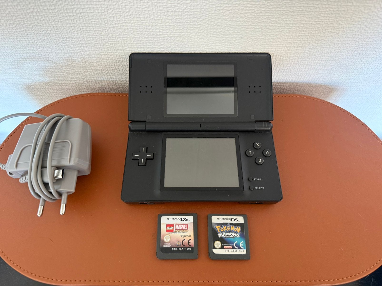 Nintendo DS Lite zwart - Lege Batterij, Ophalen of Verzenden, Zo goed als nieuw, DS Lite