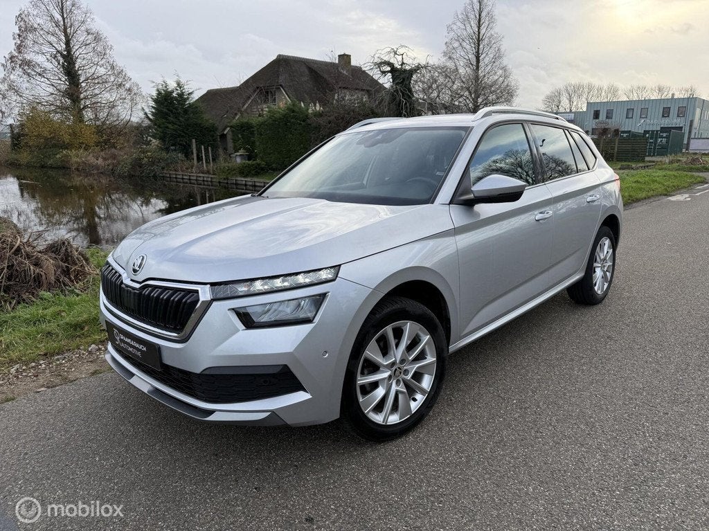 Skoda Kamiq 1.0 TSI Business Ed / Trekhaak / Virtual / Navi, Stof, Gebruikt, Zwart, Automatische klimaatregeling