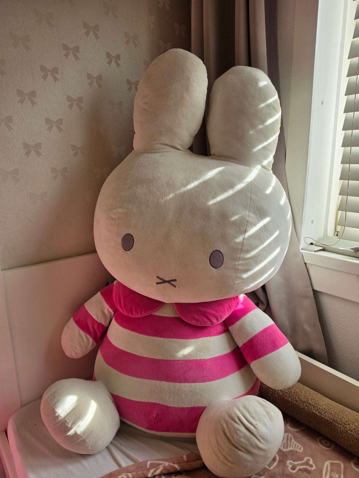 Grote Nijntje knuffel met roze gestreept shirt, Ophalen, Overige merken, Konijn, Nijntje