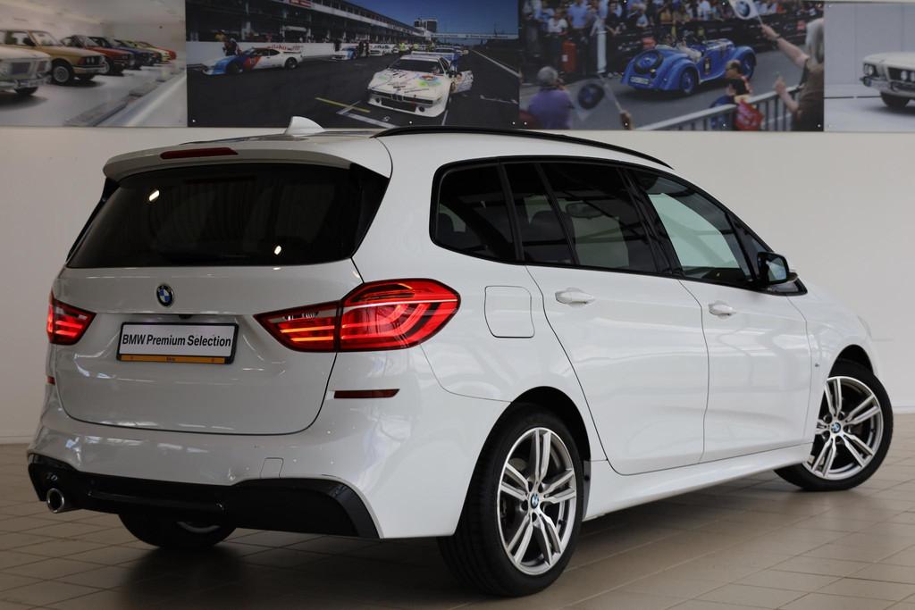 BMW 2 Serie Gran Tourer 218i | M Sportpakket | Panorama Dak, Gebruikt, Wit, Origineel Nederlands, 19 km/l