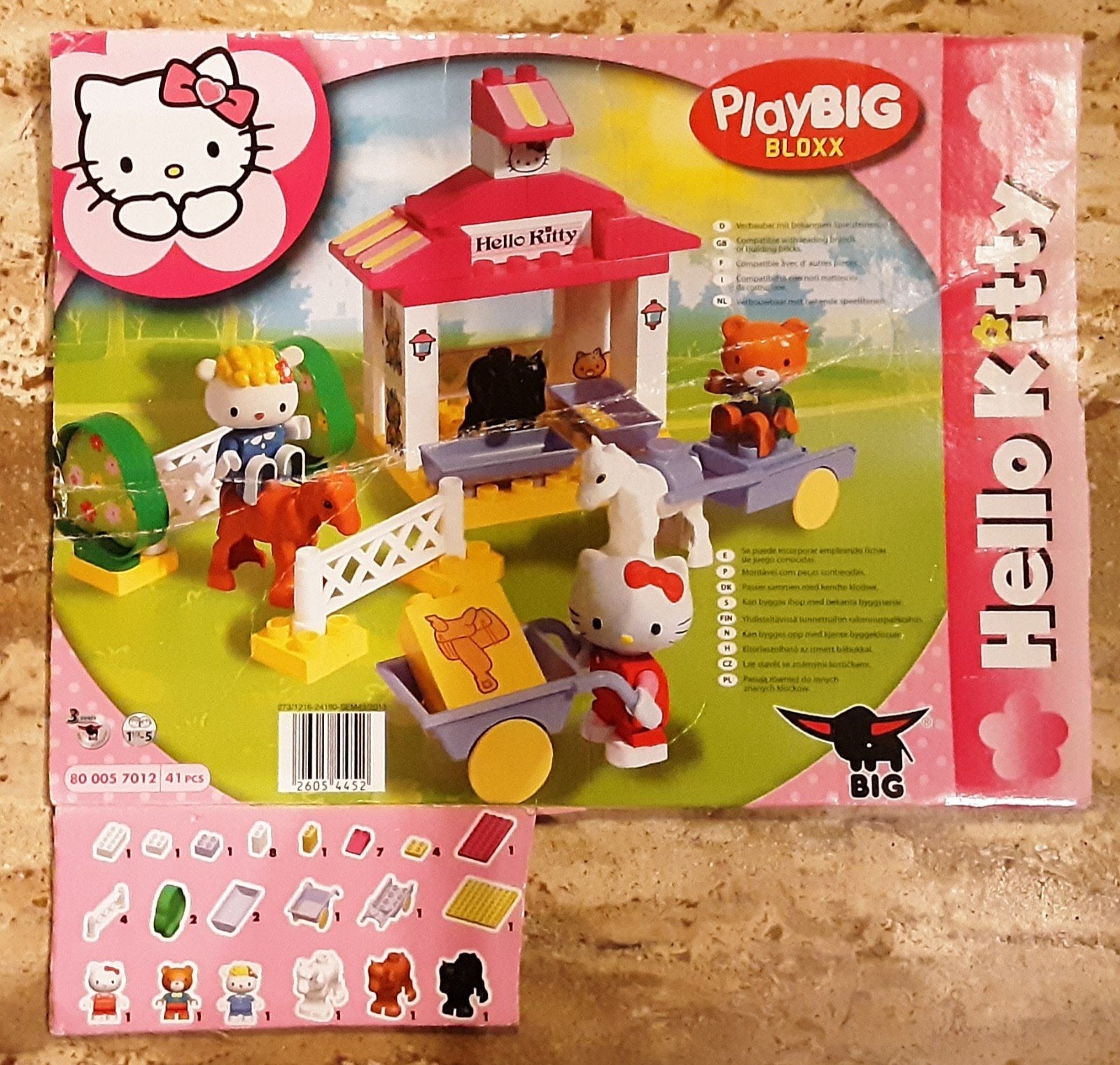 Hello Kitty,  paardenmanege en ijssalon., Ophalen, Meisje