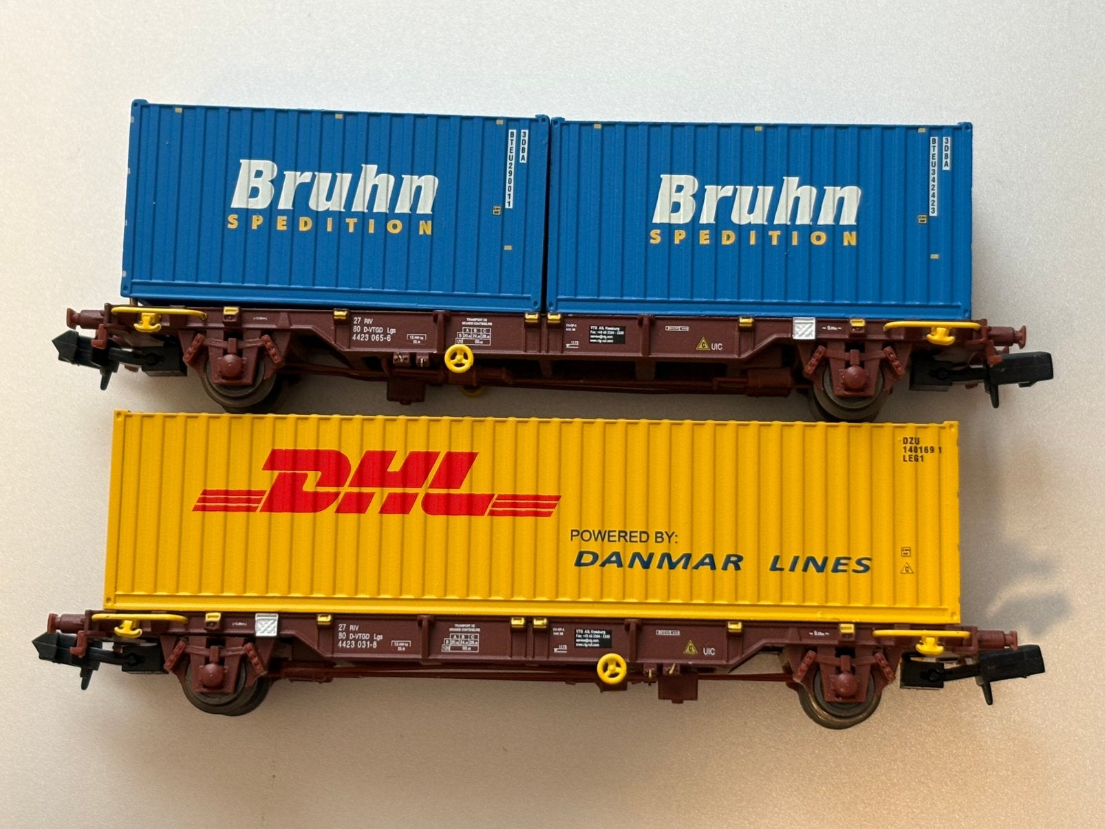 MFtrain N33375, 2 VTG wagons met containers, Overige merken, Gelijkstroom, Wagon, Ophalen of Verzenden