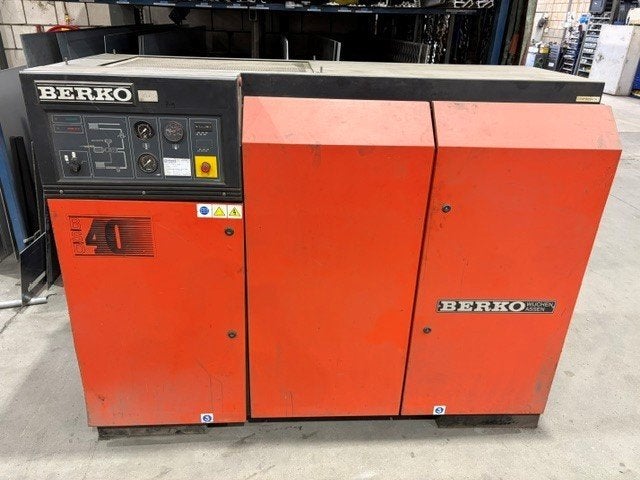 Berko schroefcompressor 4,8 m3/min, Ophalen