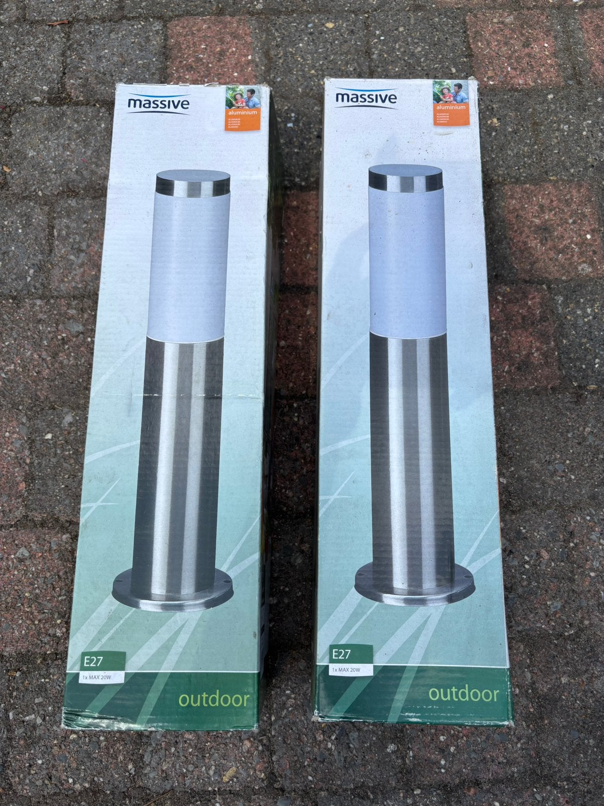2x Massive tuinlamp nieuw, Minder dan 50 watt, Overige typen, Ophalen of Verzenden, Netvoeding