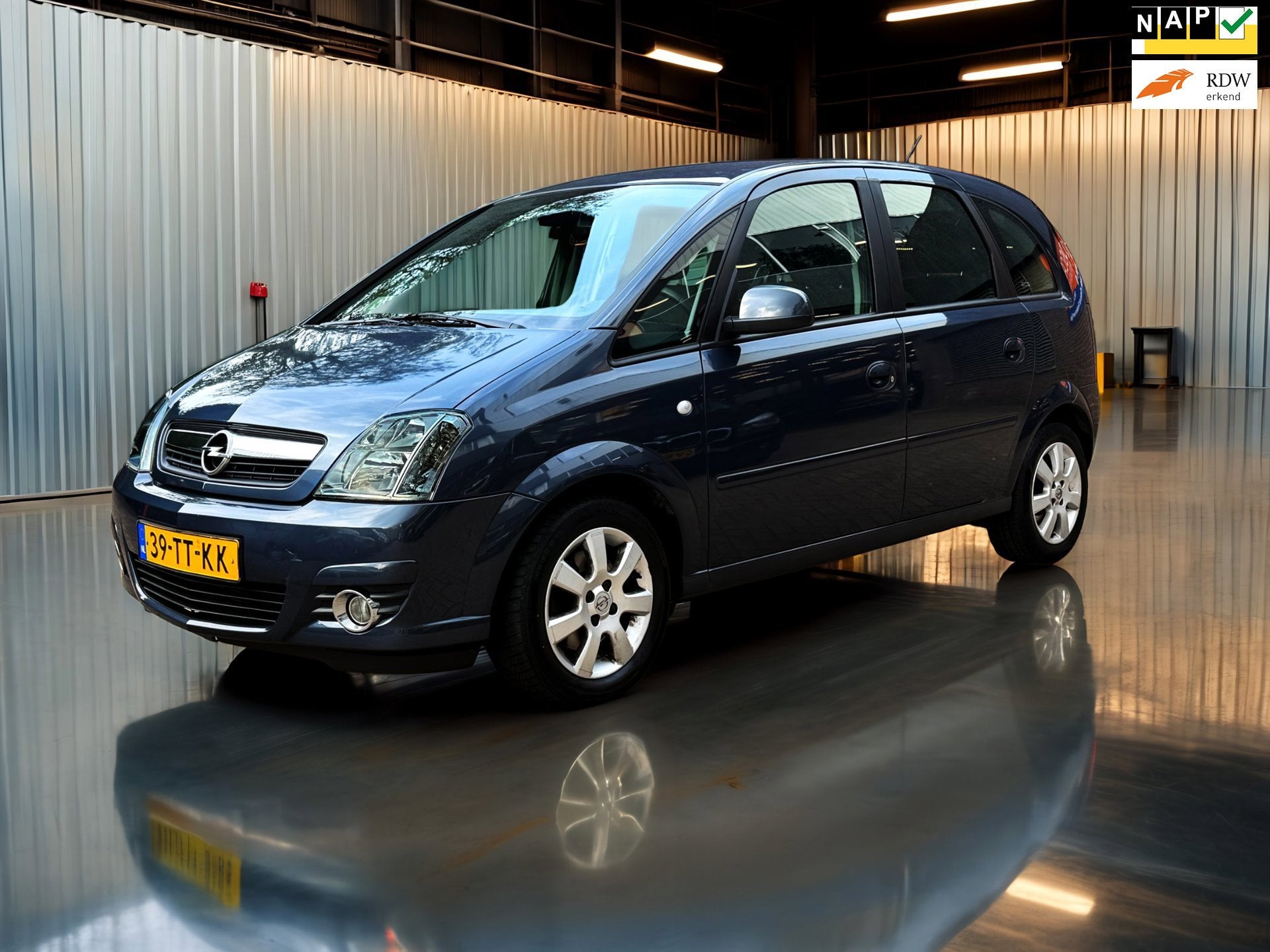 Opel Meriva 1.6-16V Cosmo automaat_trekhaak_Airco, 15 km/l, Gebruikt, 4 cilinders, Metallic lak