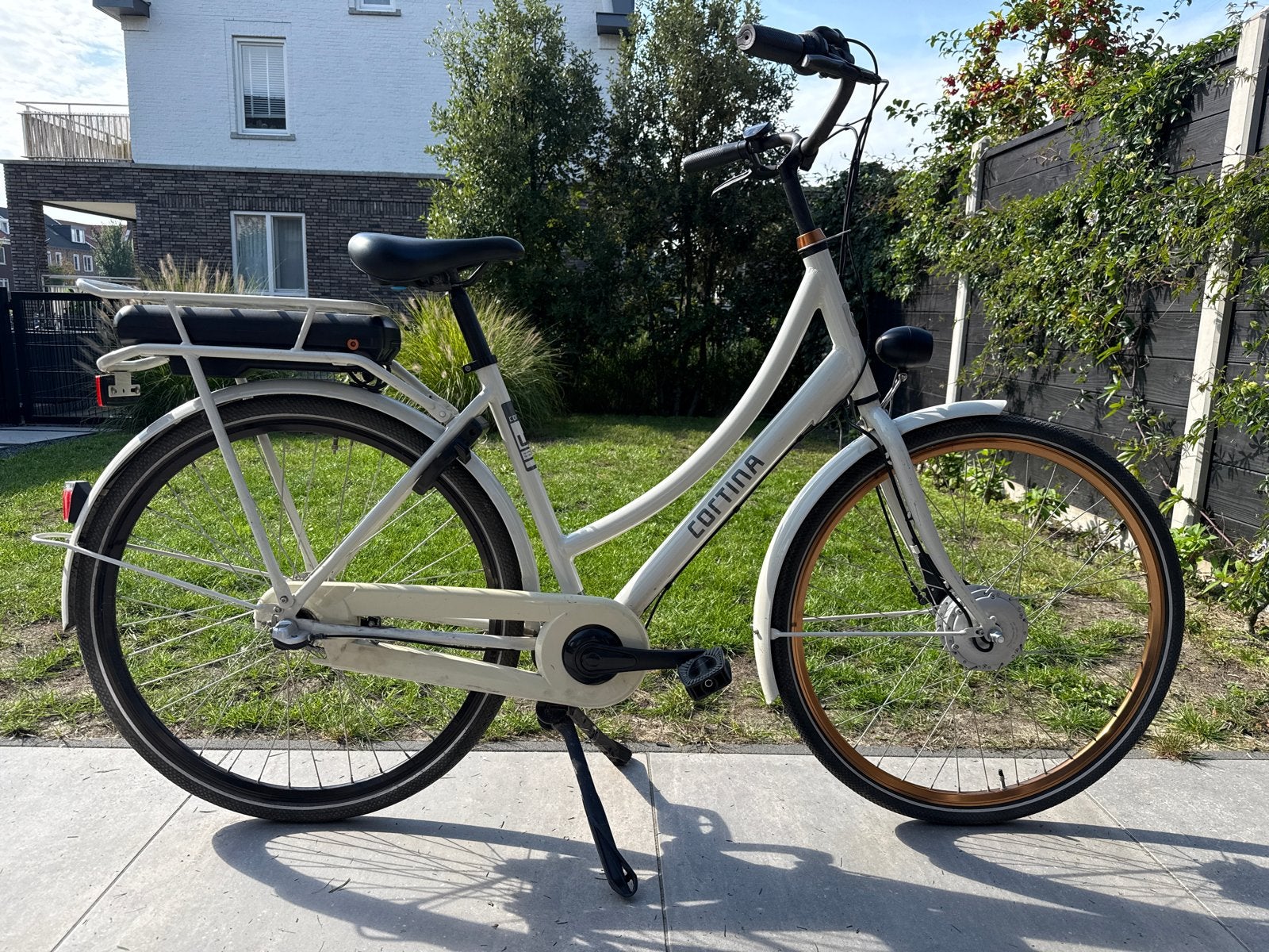 Cortina E-U4 Transport Damesfiets | Framemaat 50, 47 tot 51 cm, Ophalen, Gebruikt, Cortina