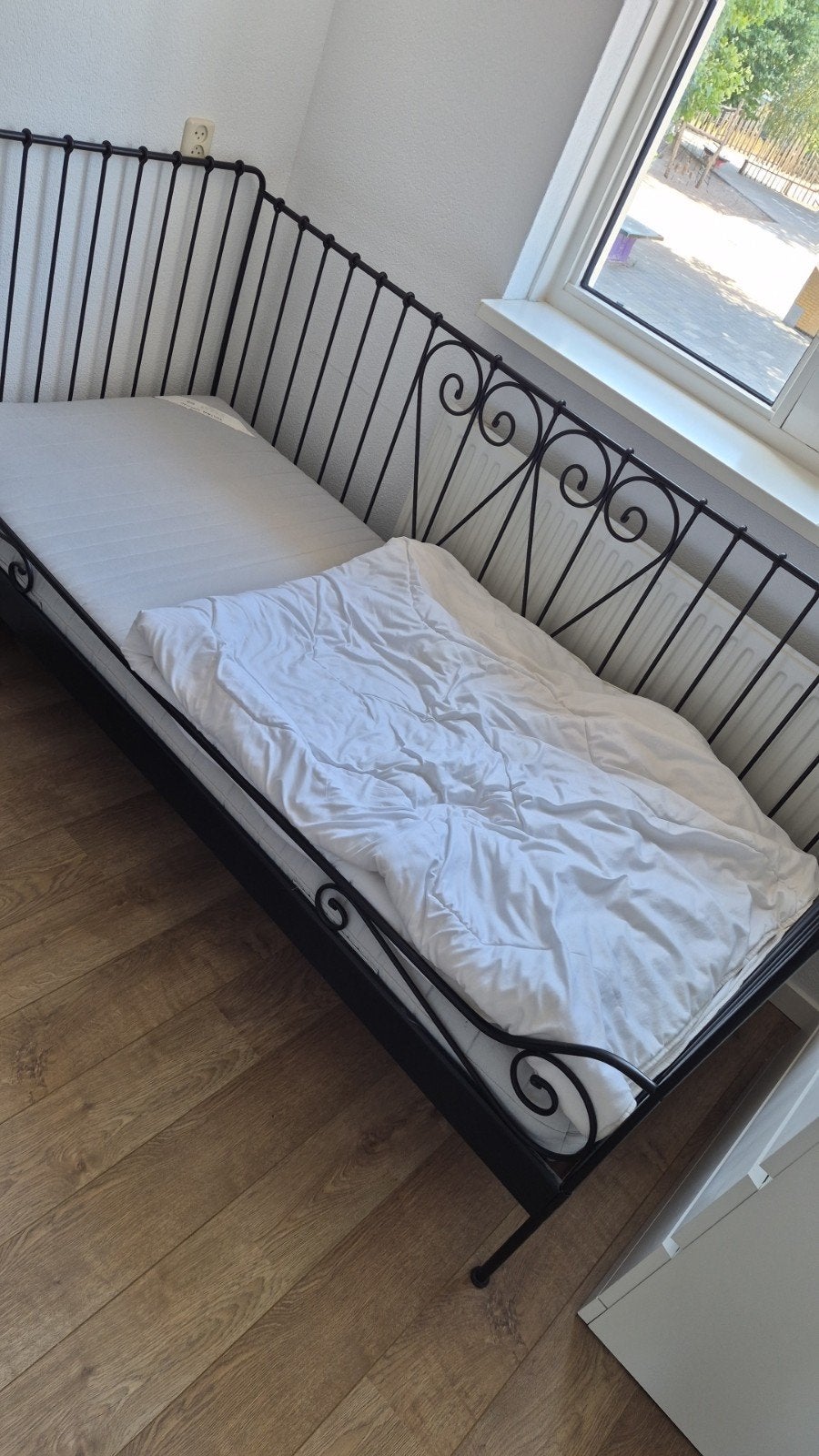 Zwart eenpersoonsbed IKEA Meldal, Huis en Inrichting, Slaapkamer | Bedden, Ophalen, Gebruikt, 90 cm, Eenpersoons