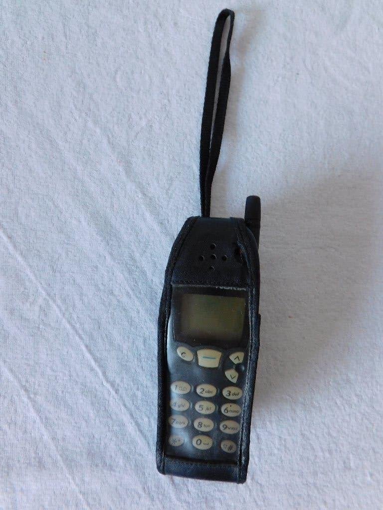 Nokia telefoon model 5110 in hoes, maar zonder oplader, Gebruikt, Geen camera, Zwart, Fysiek toetsenbord