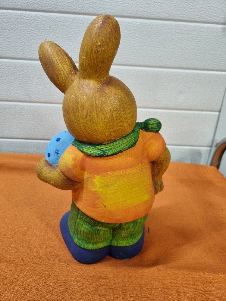 beeld paashaas keramiek, Diversen, Pasen, Ophalen of Verzenden, 'T Olde Gre-j, Info@toldegrej.nl, Endepoelstraat 20f Didam