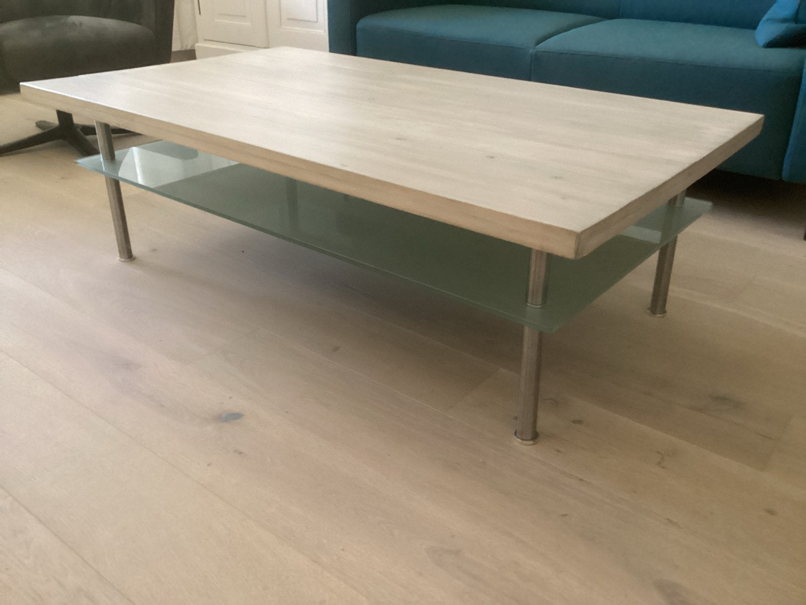 Salontafel met houten blad en glazen plank, Ophalen, Gebruikt, 100 tot 150 cm, 50 tot 100 cm