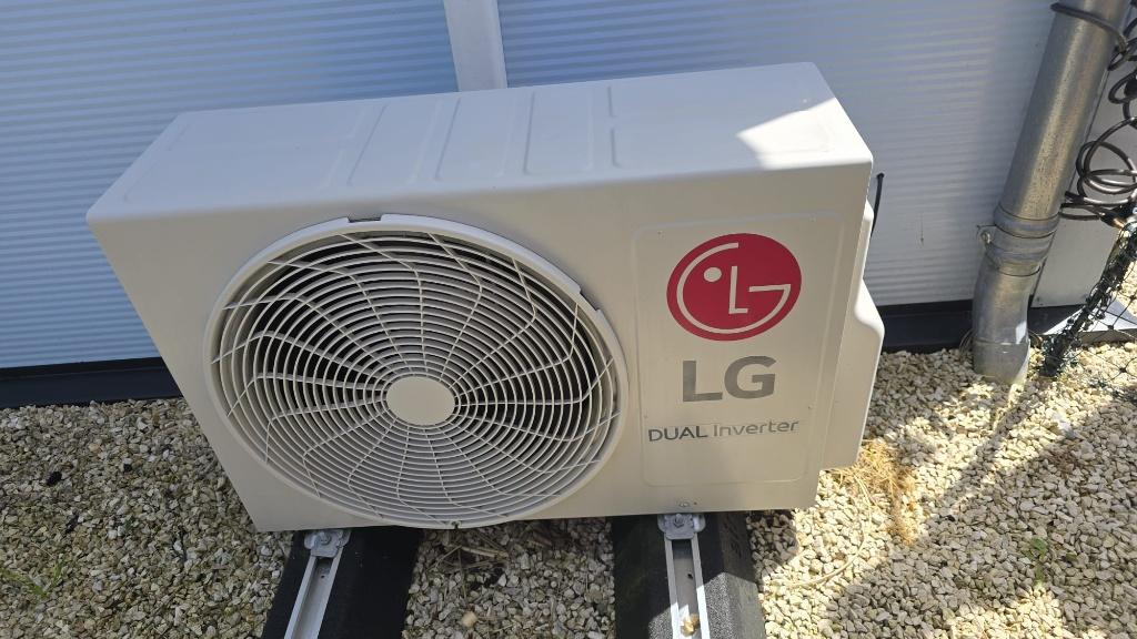 LG Dual Inverter airco Luxe uitvoering Kaatsheuvel Rotterdam, Ophalen, Minder dan 60 m³, Timer, 3 snelheden of meer