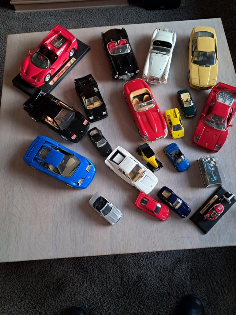 Collectie modelauto's en motor (diverse schalen), Hobby en Vrije tijd, Ophalen of Verzenden