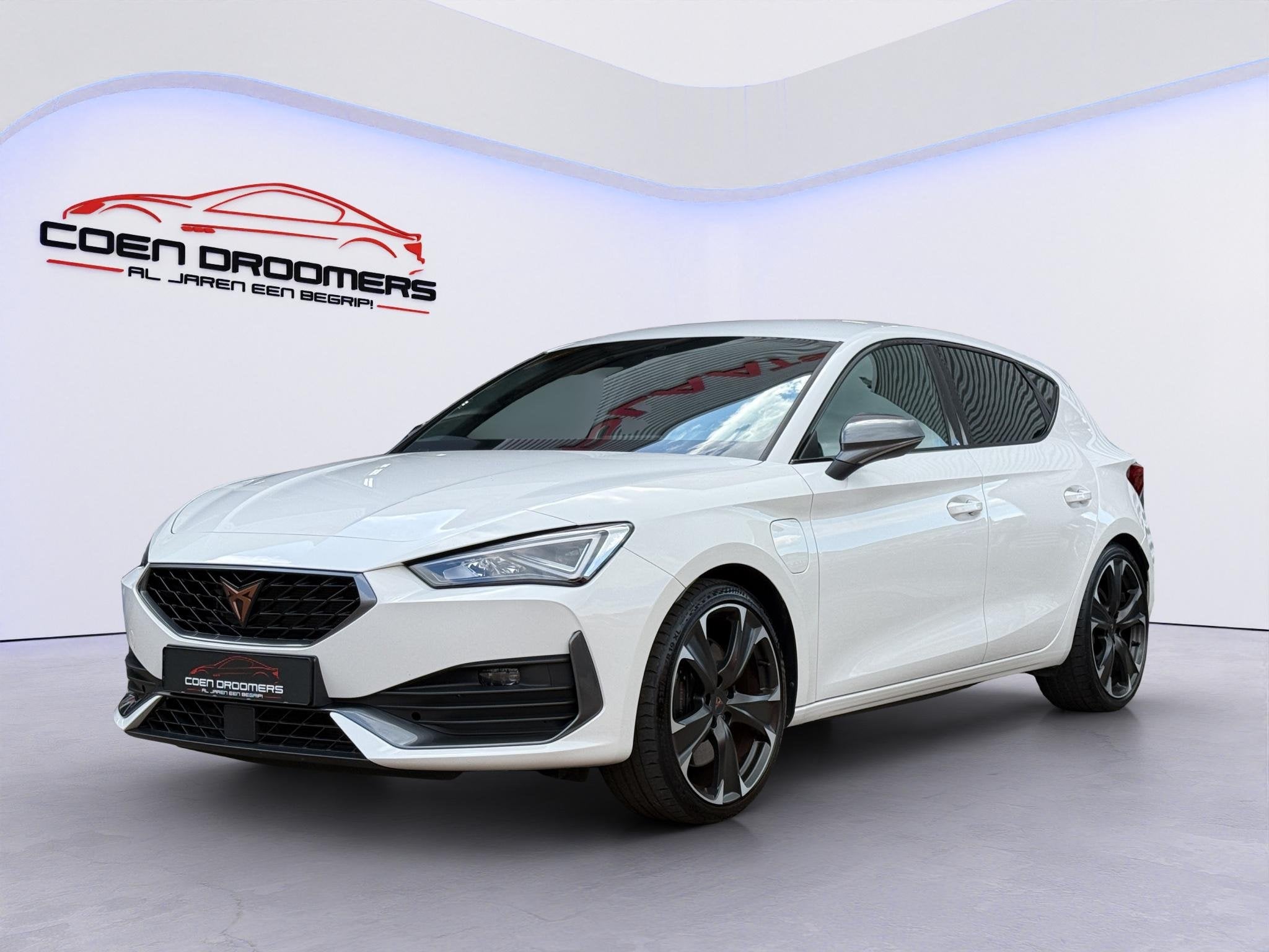 Cupra Leon 1.4 e-Hybrid VZ Performance /Apple & Android Carp, Auto's, Stof, 4 cilinders, Leon, Wit
