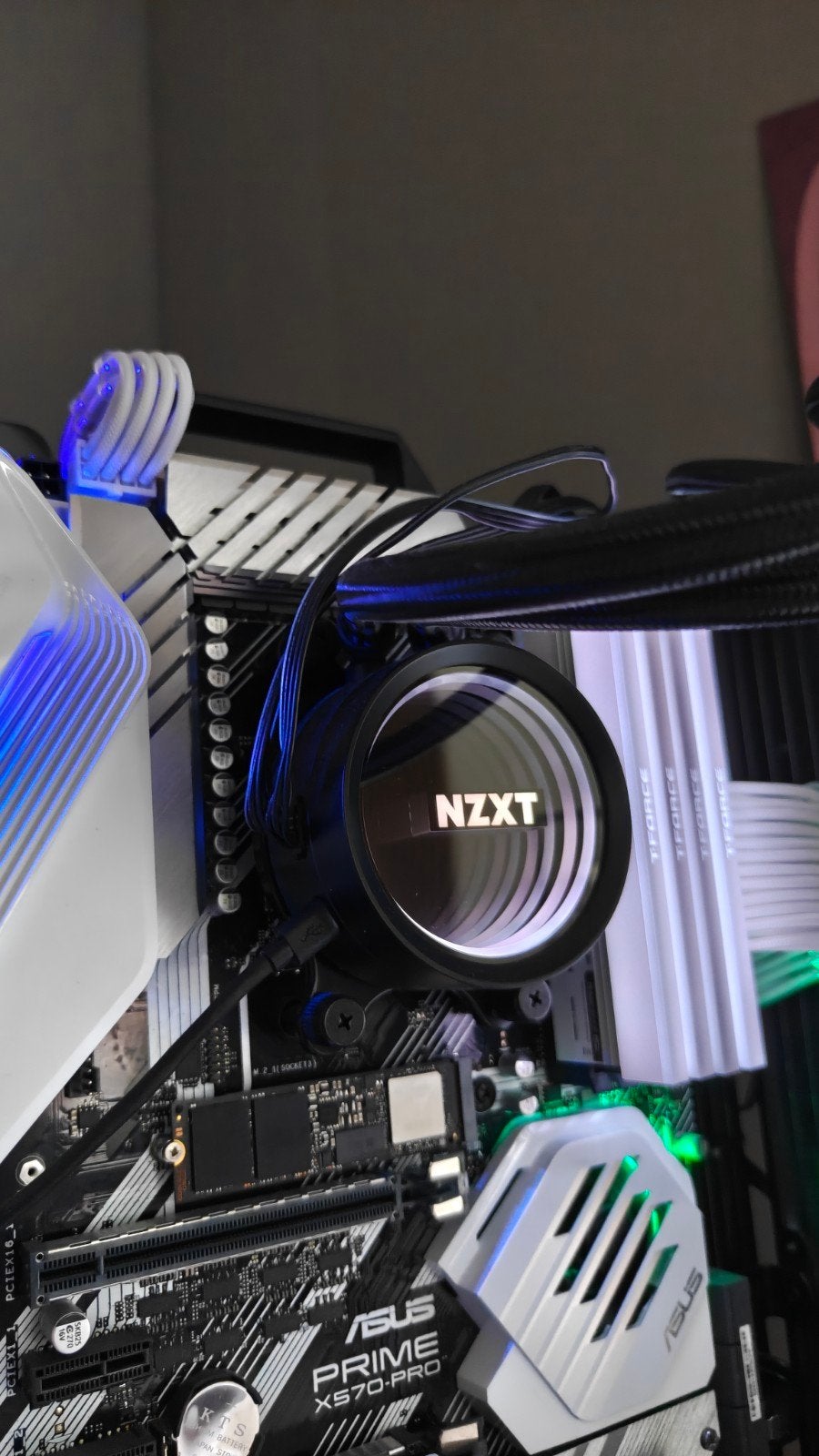 NZXT Kraken CPU koeler 360, Ophalen of Verzenden, Zo goed als nieuw, Waterkoeling