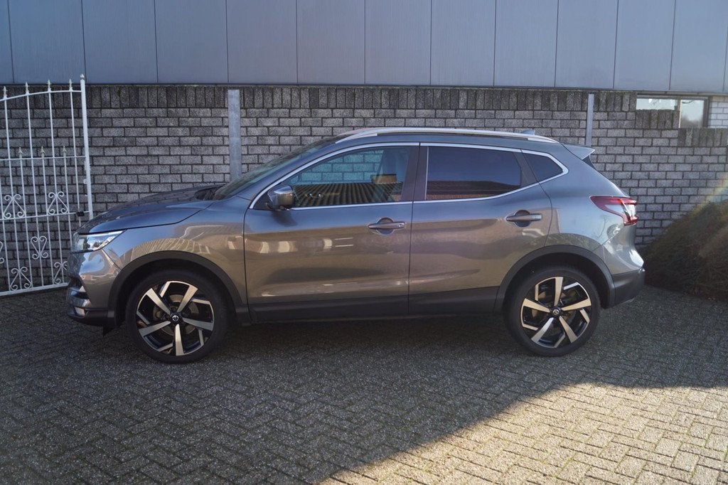 Nissan Qashqai 1.3 DIG-T Premium Edition Autom Panodak Leder, Auto's, Nissan, Gebruikt, Leder, Qashqai, 5 stoelen