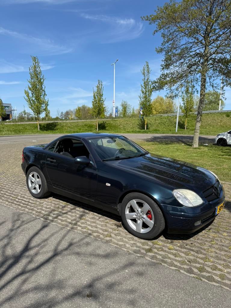 Mercedes benz SLK 230!, Auto's, Mercedes-Benz, Particulier, SLK, Benzine, Cabriolet, Handgeschakeld, Origineel Nederlands, Zwart