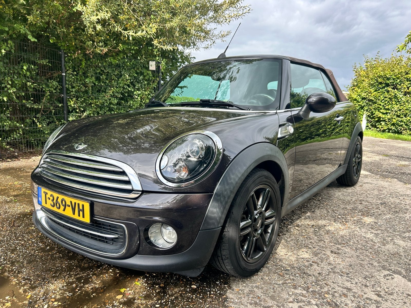 Mini 1.6 Cooper Cabriolet Highlite 2013 Bruin meth