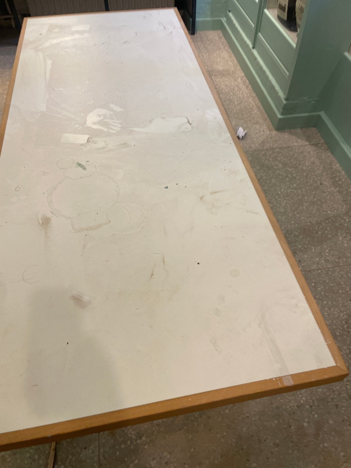 Tafel 175x70x72,5 cm in goede staat, gratis af te halen, Huis en Inrichting, Tafels | Eettafels, Ophalen, Gebruikt, 150 tot 200 cm