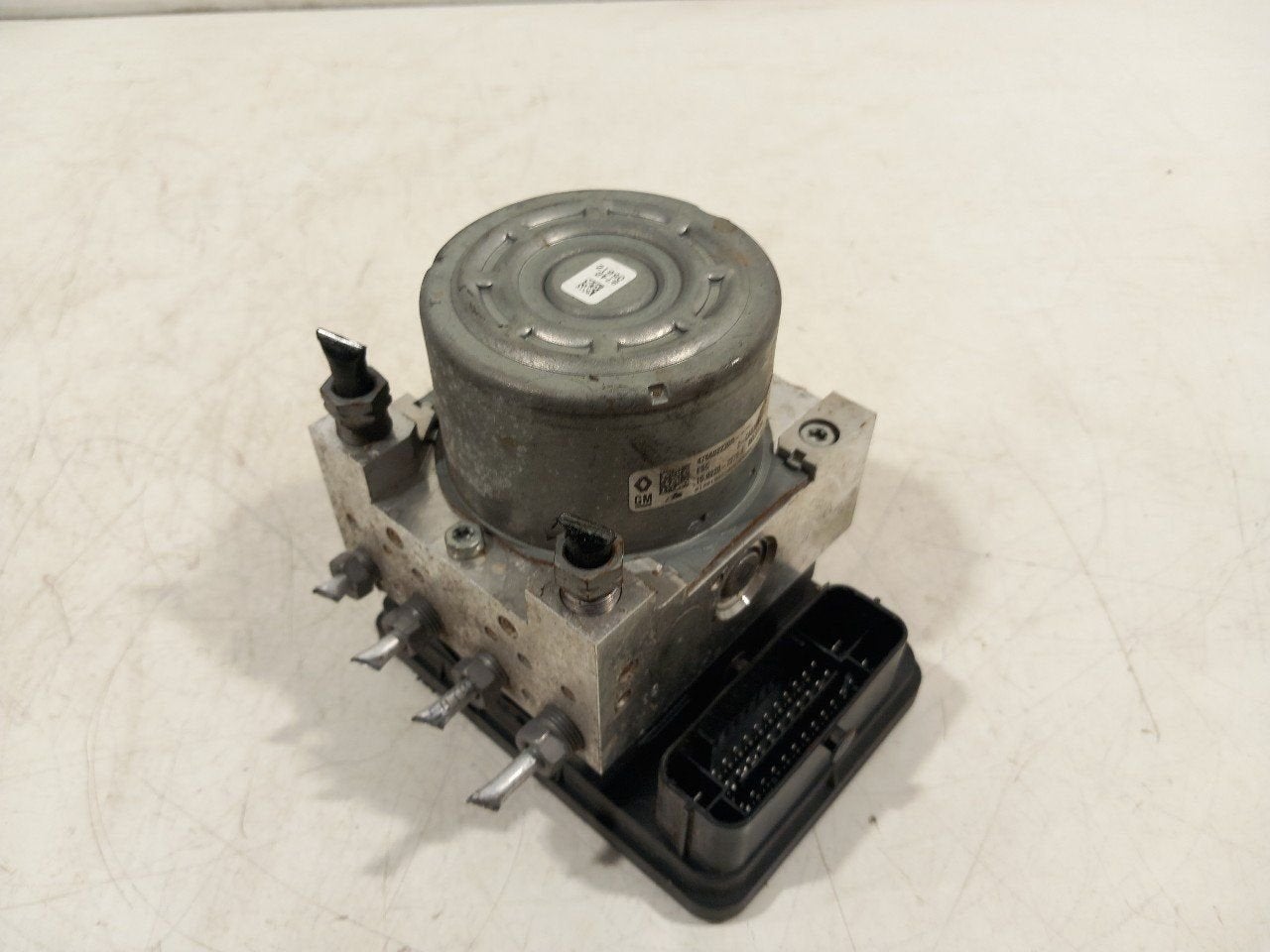 Abs pomp Renault Trafic, Onderdelen@venauto.nl, Van der Ven Autorecycling B.V., Gebruikt, Ettenseweg 76, 4706 PB Roosendaal, The Netherlands