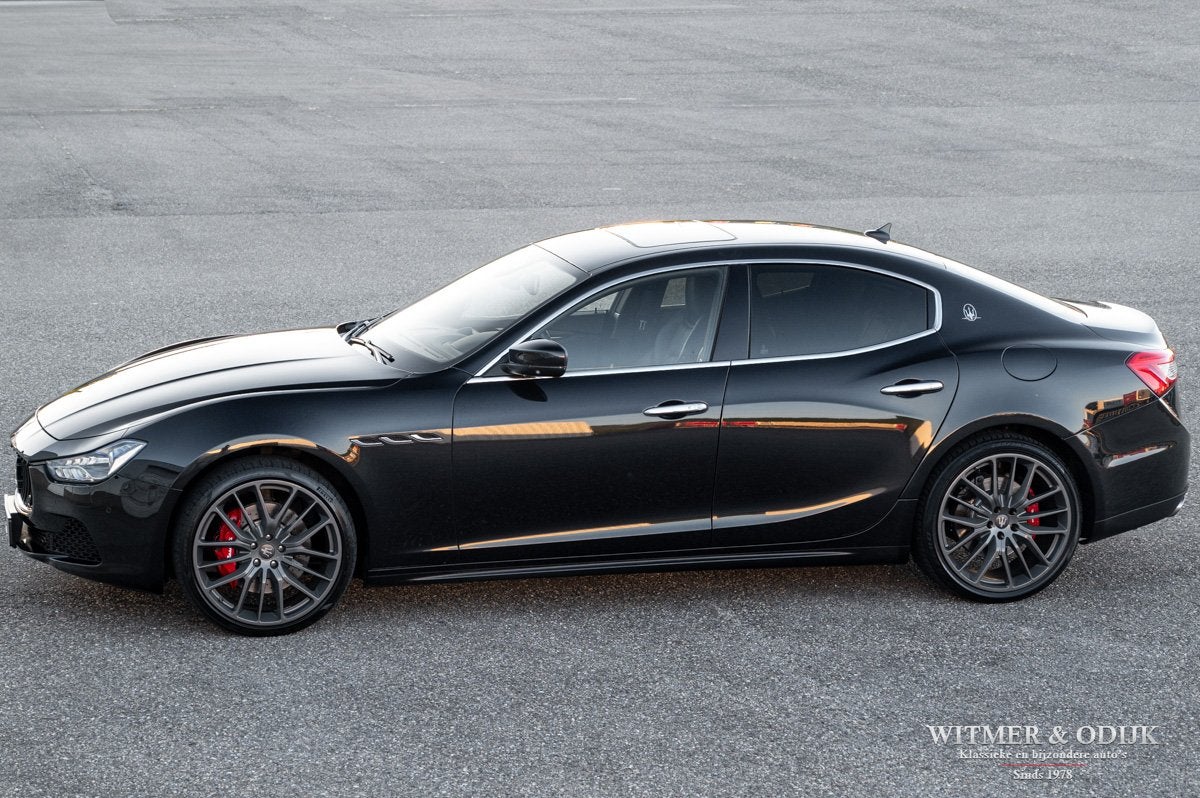 Maserati Ghibli 3.0 BiTurbo schuifdak (bj 2016, automaat), Auto's, Maserati, Automaat, Dealer onderhouden, Achterwielaandrijving