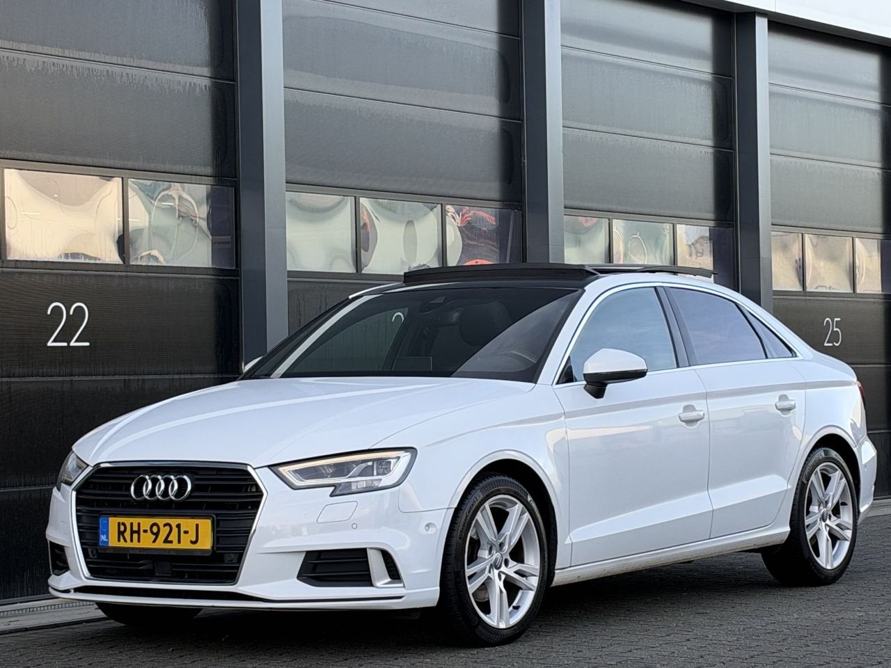 Audi A3 LIMOUSINE 2.0 TDI S- Line Virtual-Cockpit Pano, Xenon verlichting, Euro 6, 150 pk, Wit