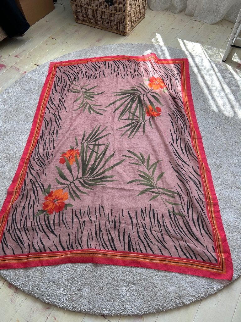 Omslagdoek stranddoek  strandjurk zgan, Ophalen of Verzenden, Zo goed als nieuw, Maat 46/48 (XL) of groter, Boven de knie