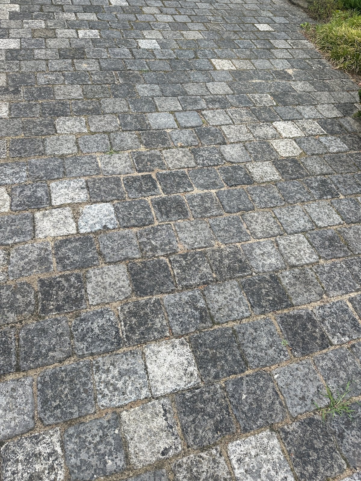 Donkergrijze koperslakeien voor terras of oprit, Ophalen, Gebruikt, Natuursteen, Klinkers