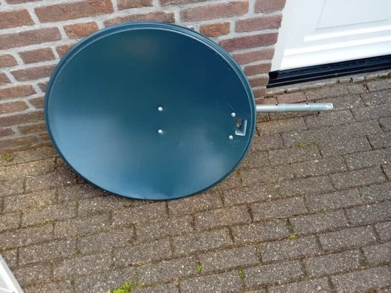 satellietschotel met toebehoren, Audio, Tv en Foto, Ophalen of Verzenden, Gebruikt, (Schotel)antenne, Overige merken