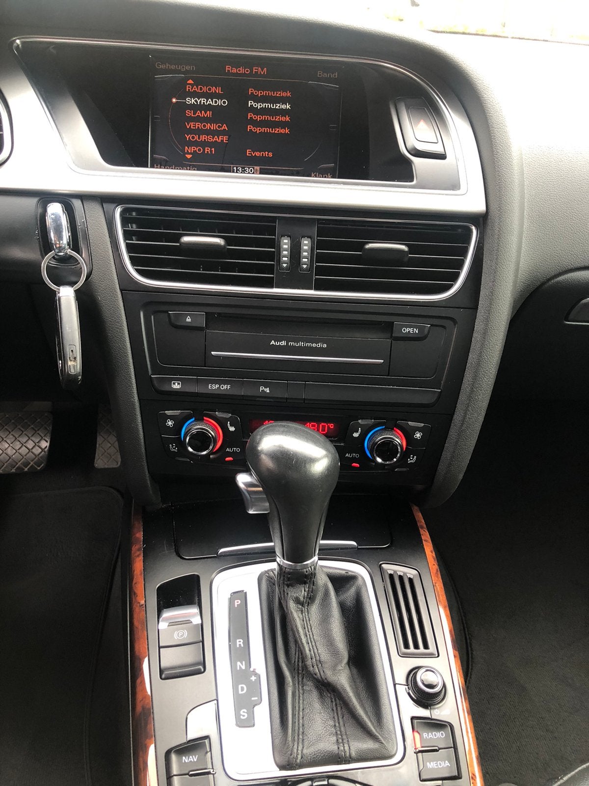 Foto 18 van Audi A5 Coupé 3,2 FSI Quattro Autom/ Leer 266 PK !!!
