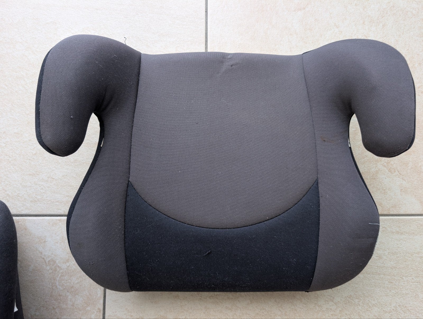 1x Kinderzitje/zitverhoger - Grijs/Zwart, 15 t/m 36 kg, Ophalen, Overige merken, Gebruikt