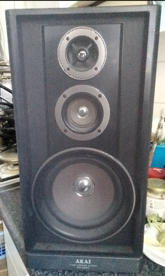 AKAI SW=M393 3-WAY Speaker System 80W ohm 8, Overige typen, Zo goed als nieuw, Minder dan 60 watt, Ophalen