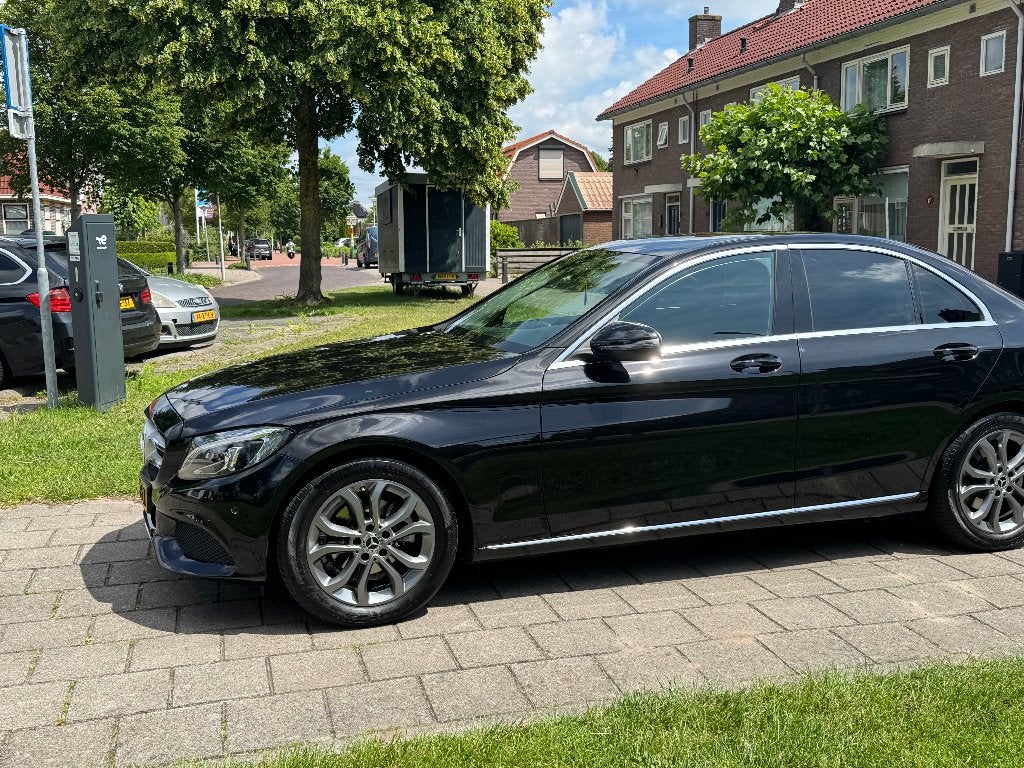 Mercedes-Benz C-Klasse business solution uit 2017/11, Auto's, Automaat, 1800 kg, Euro 6, Parkeerassistent