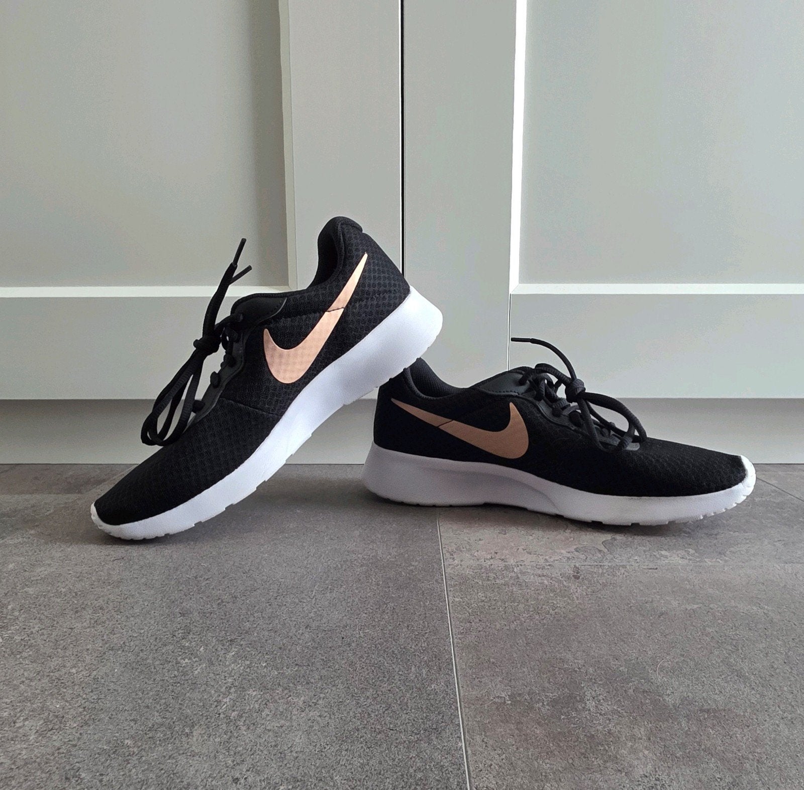 Nike Tanjun dames sneakers schoenen maat 41, Nike, Ophalen of Verzenden, Zo goed als nieuw