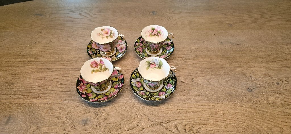 Bone China kop en schotels Royal Albert Provincial Flowers, Ophalen of Verzenden, Zo goed als nieuw, Porselein, Kop en/of schotel