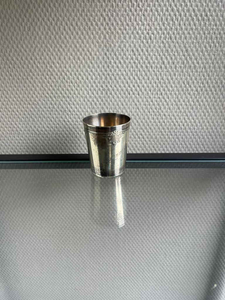 Antieke Franse Lourdes timbale (drinkbeker), Ophalen of Verzenden