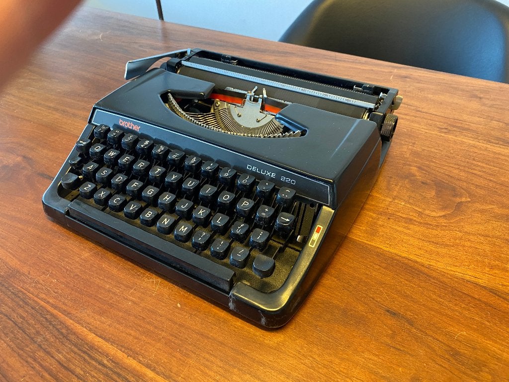 Brother Deluxe 220 Japan typemachine typewriter, Ophalen of Verzenden, Gebruikt