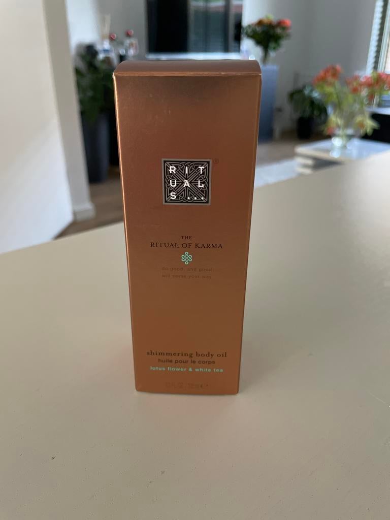 NIEUW!! Rituals of Karma Shimmering Body Oil met glitter, Ophalen of Verzenden, Nieuw, Bodylotion, Crème of Olie