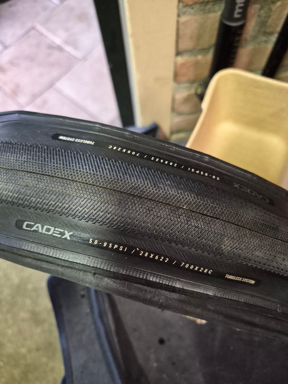 Set Giant Cadex Classics 28 tubeless, Fietsen en Brommers, Fietsonderdelen, Nieuw, Band, Rubber, Racefiets, Ophalen of Verzenden