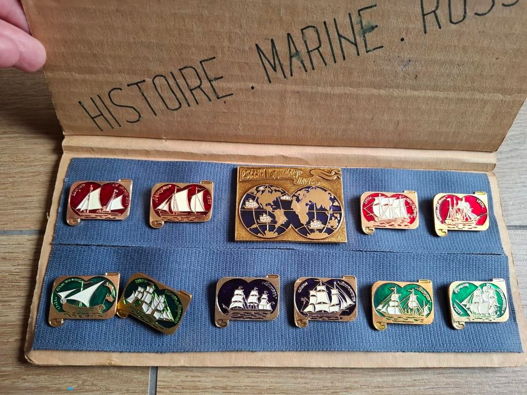 Vintage Set Russische Marine Speldjes oorlog brocante, Ophalen, Overige onderwerpen, Speldje of Pin