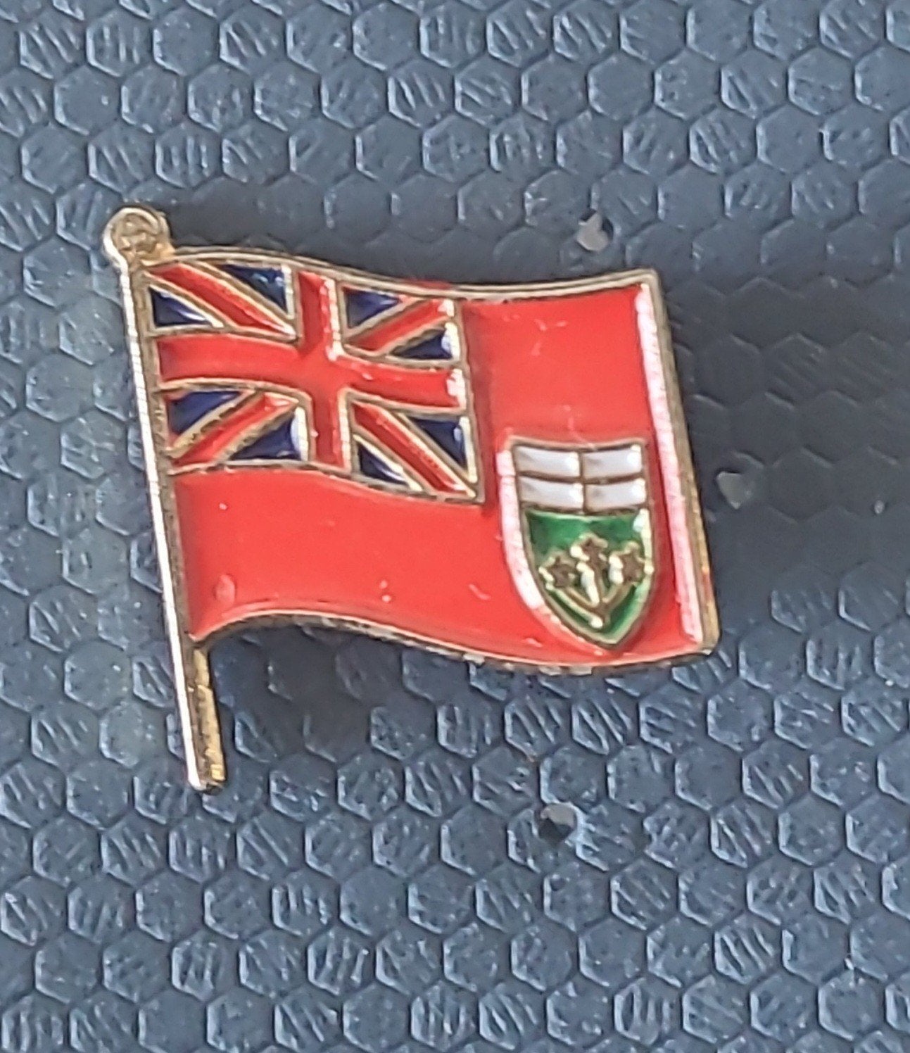 Vintage Canadese vlag pin - Ontario Red Ensign, Verzamelen, Speldjes, Pins en Buttons, Verzenden, Gebruikt, Stad of Land, Speldje of Pin