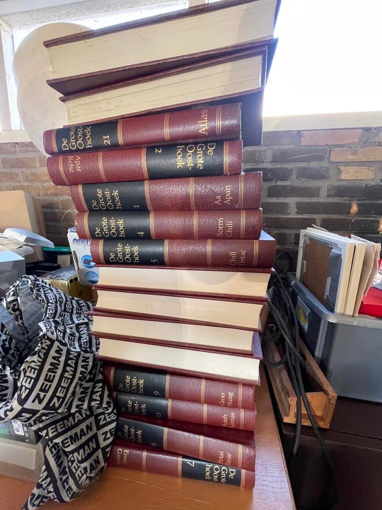 16 delig De Grote Oosthoek, Boeken, Complete serie, Algemeen, Ophalen, Gelezen