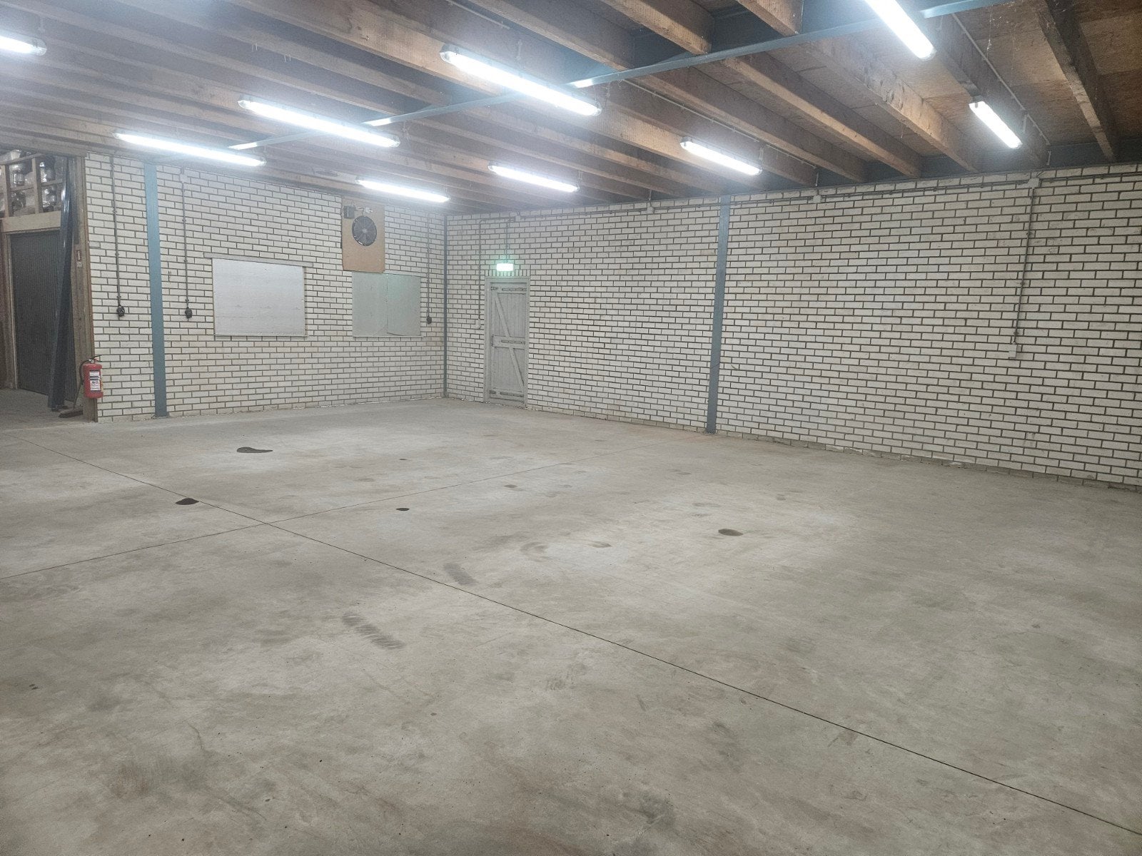 Bedrijfsruimte te Huur Rottevalle 120m2, 121 m², Huur, Bedrijfsruimte