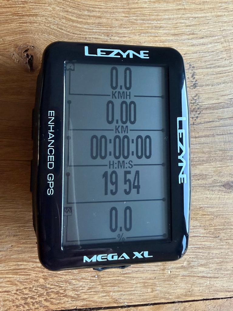 ZGAN Lezyne Mega XL GPS Fietscomputer (compleet in doos), Ophalen of Verzenden, GPS, Zo goed als nieuw