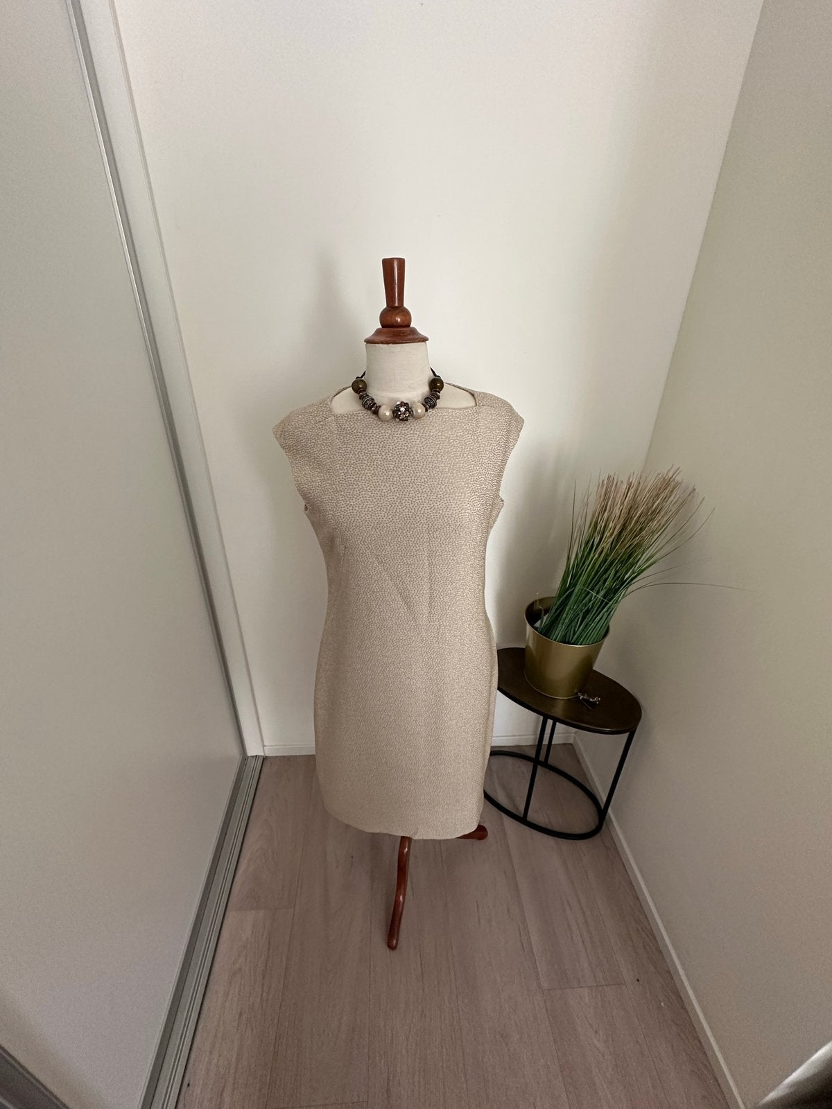 Purdey jurk maat 42 nieuw, Beige, Maat 42/44 (L), Nieuw, Ophalen of Verzenden