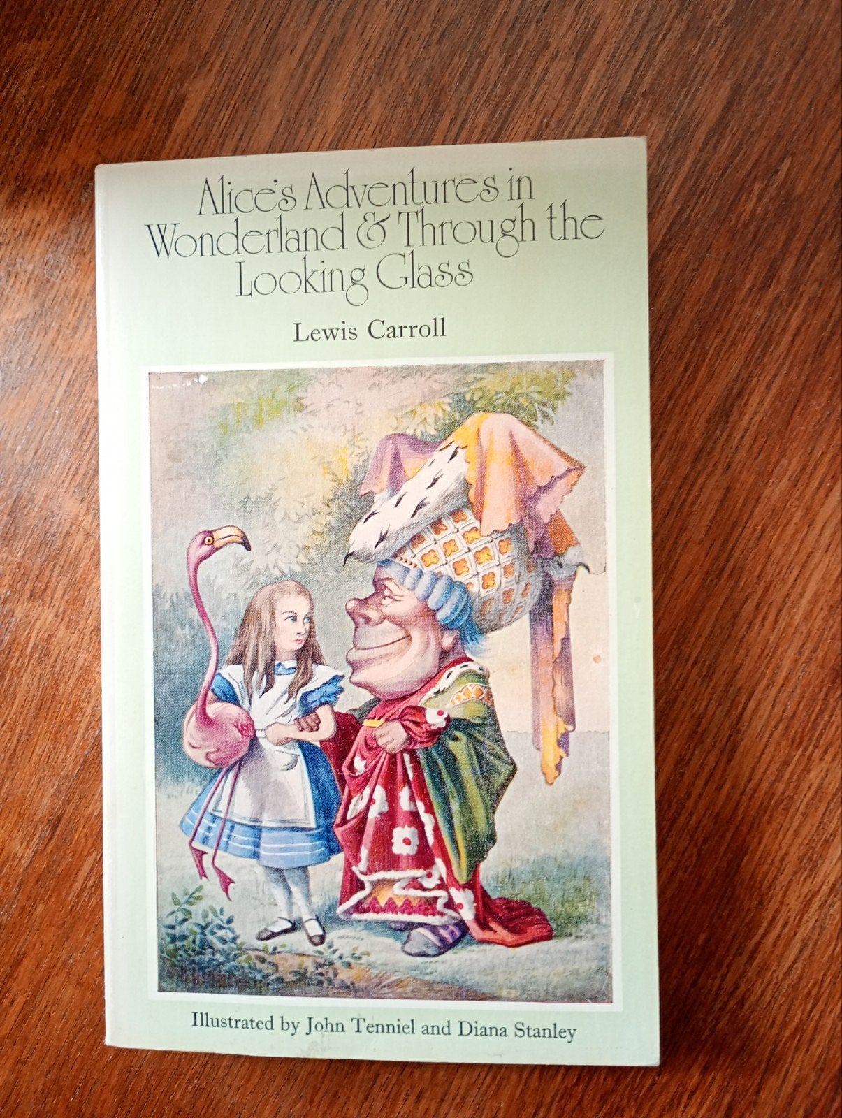 Alice's Adventures in Wonderland & Through the Looking Glass, Ophalen of Verzenden, Gelezen, Lewis Carroll, Sprookjes