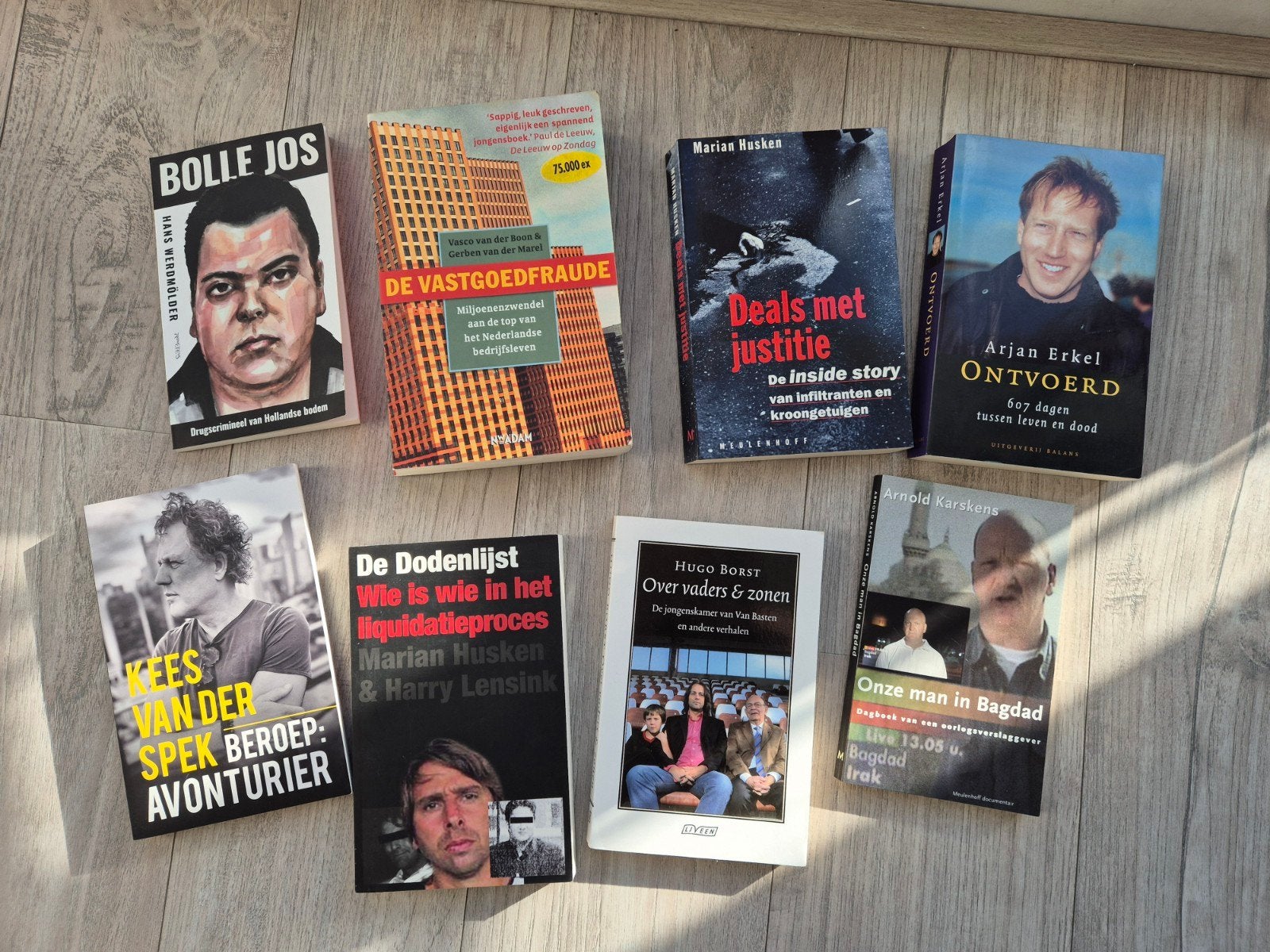 Diverse boeken over misdaad, journalistiek en biografieën, Ophalen of Verzenden, Gelezen, Overige