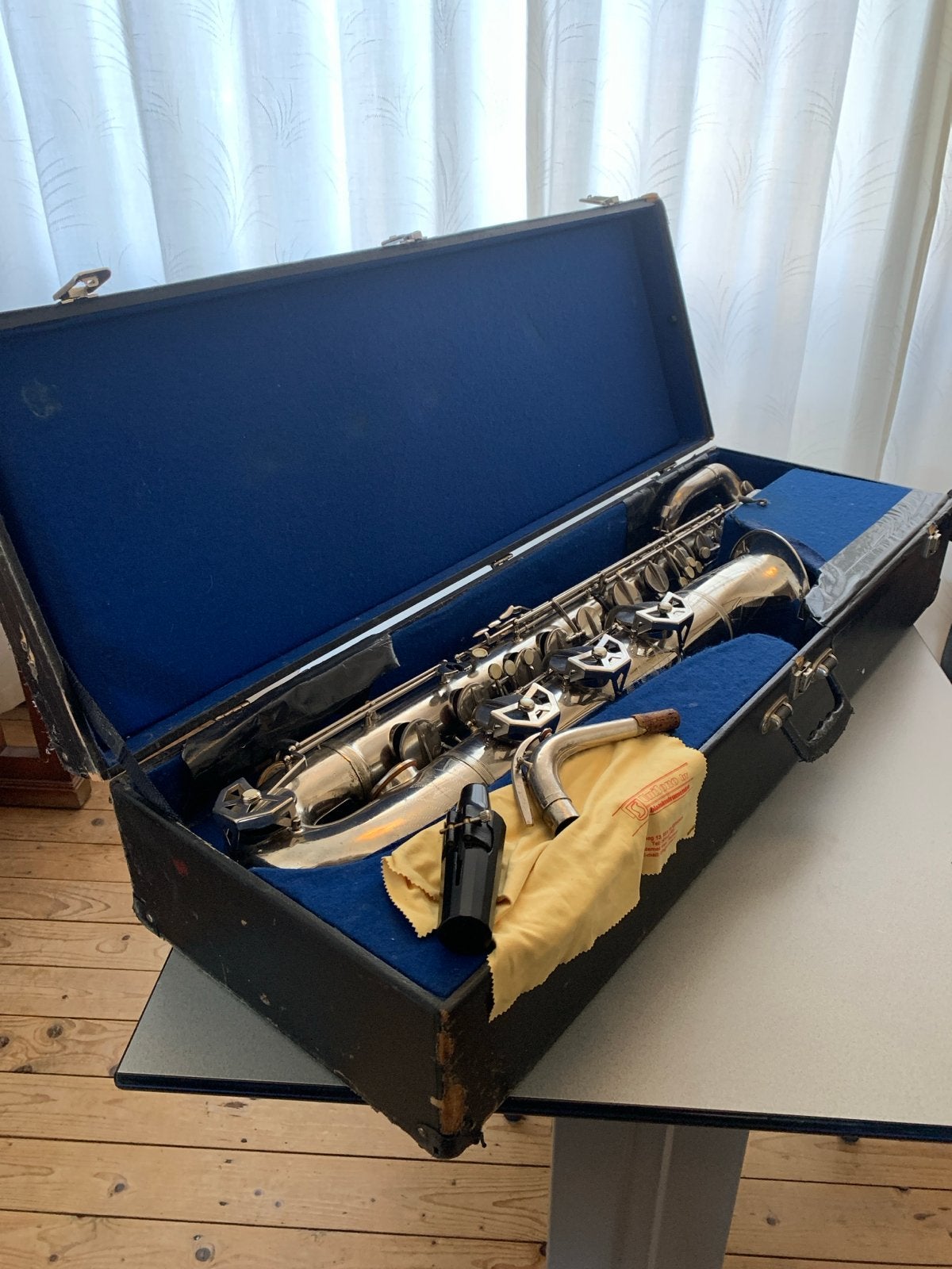 Vintage Dolnet Bariton Saxofoon met Koffer, Muziek en Instrumenten, Ophalen, Gebruikt, Bariton, Met koffer