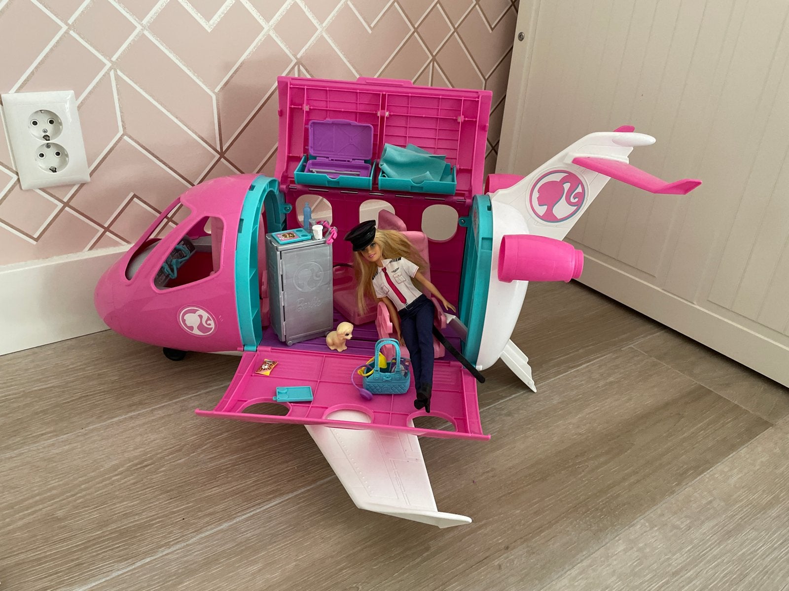 Barbie Vliegtuig met Piloot Pop en Accessoires, Ophalen, Gebruikt, Meisje