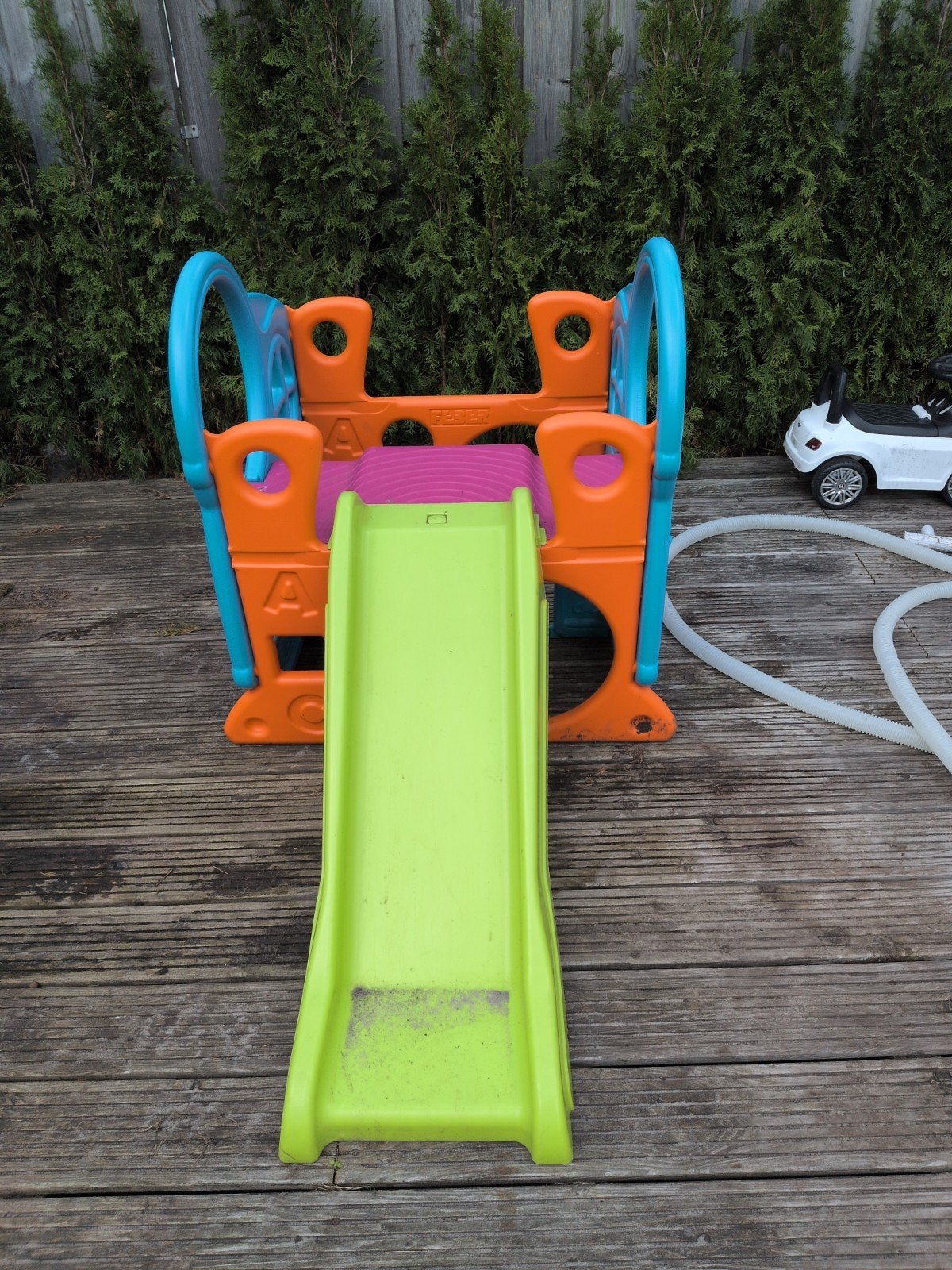 Feber speeltoestel met glijbaan - Zo goed als nieuw, Kinderen en Baby's, Ophalen, Zo goed als nieuw, Glijbaan