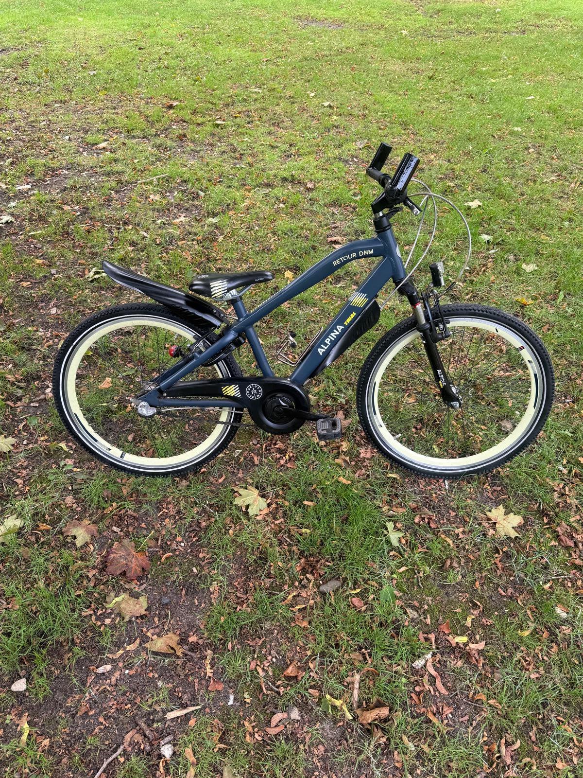 Nette jongensfiets alpina trial 24 inch, Ophalen, Terugtraprem, 24 inch, Zo goed als nieuw